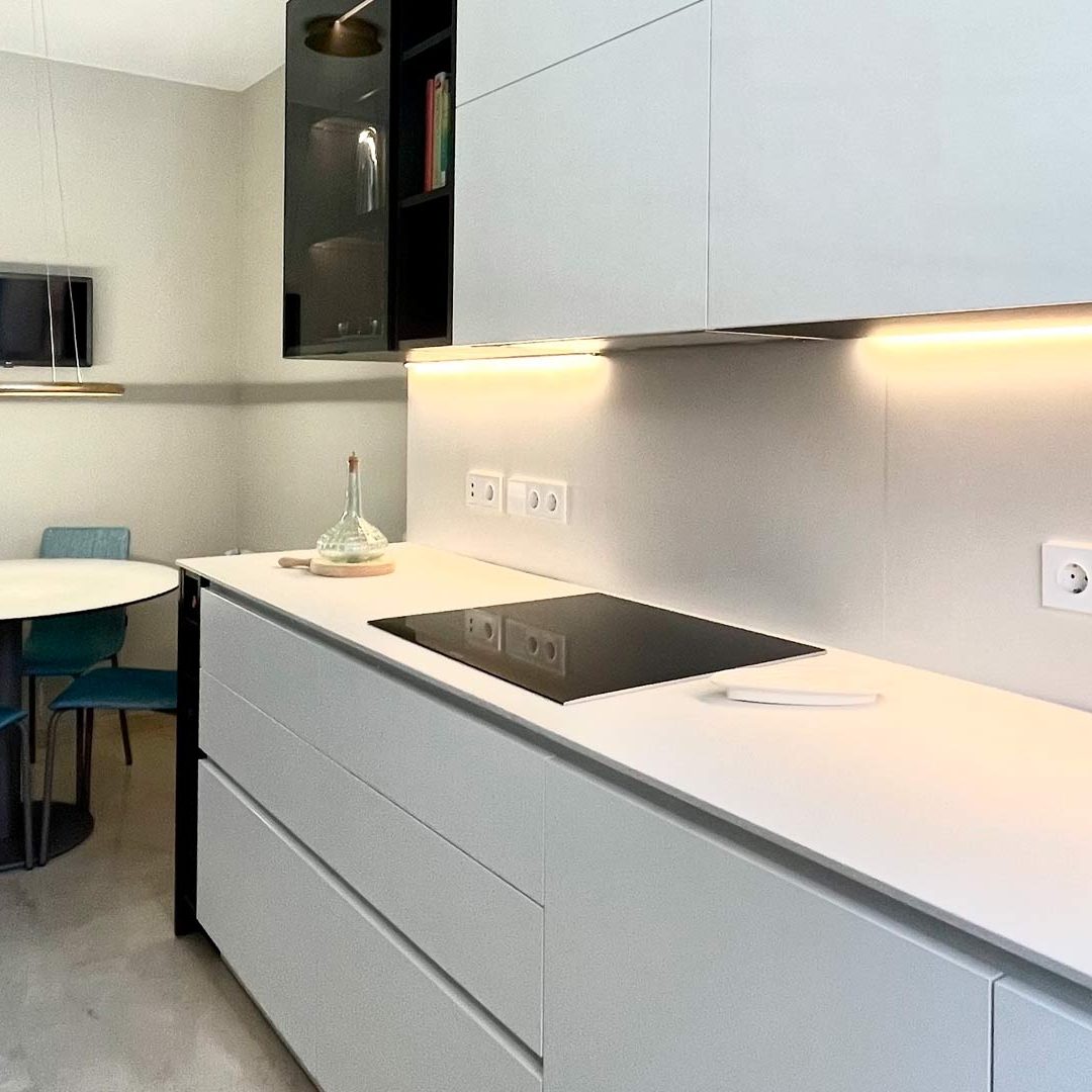 Cocinas-alargadas-00-SpaiCuines